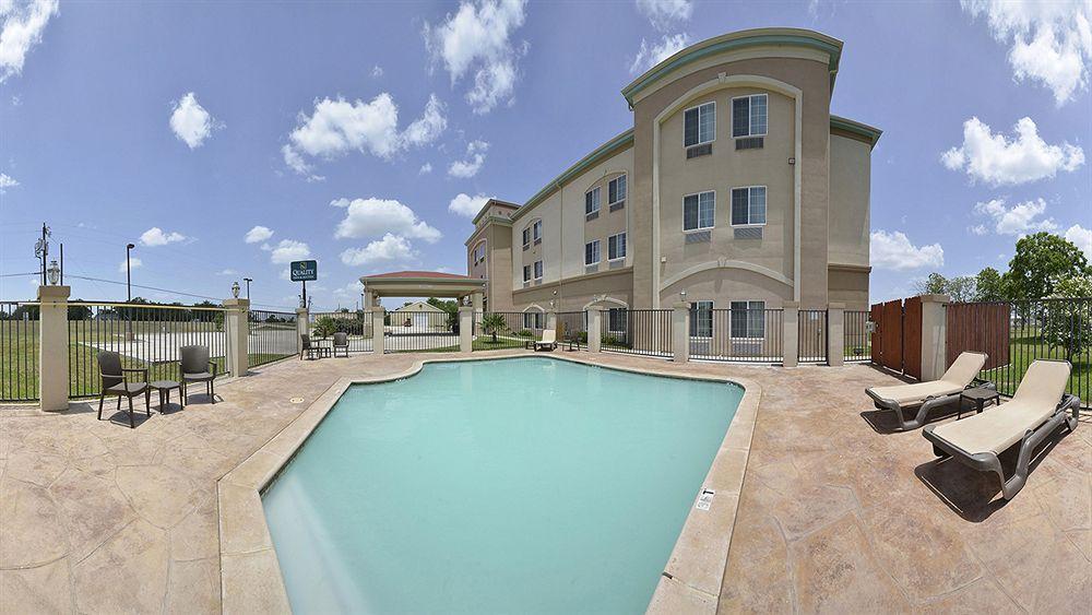 Quality Inn And Suites Groesbeck Exterior photo